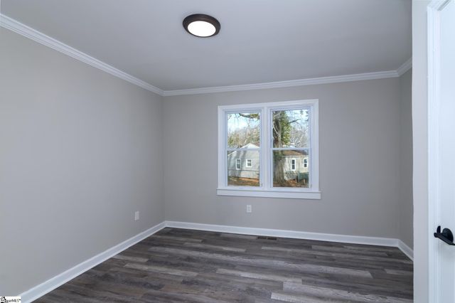 49 Tuskegee Avenue, Greenville, SC 29607