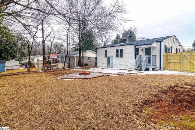 49 Tuskegee Avenue, Greenville, SC 29607