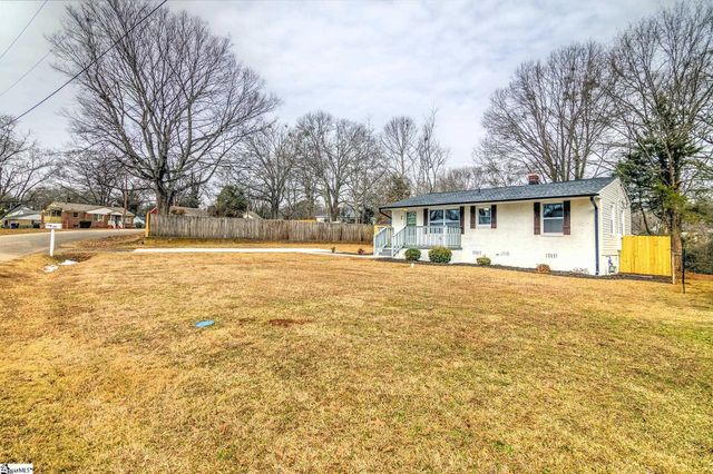 49 Tuskegee Avenue, Greenville, SC 29607