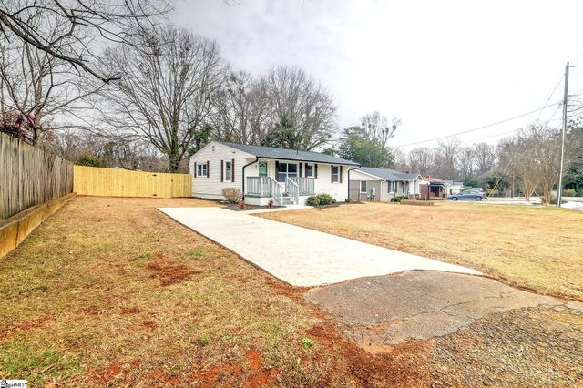 49 Tuskegee Avenue, Greenville, SC 29607