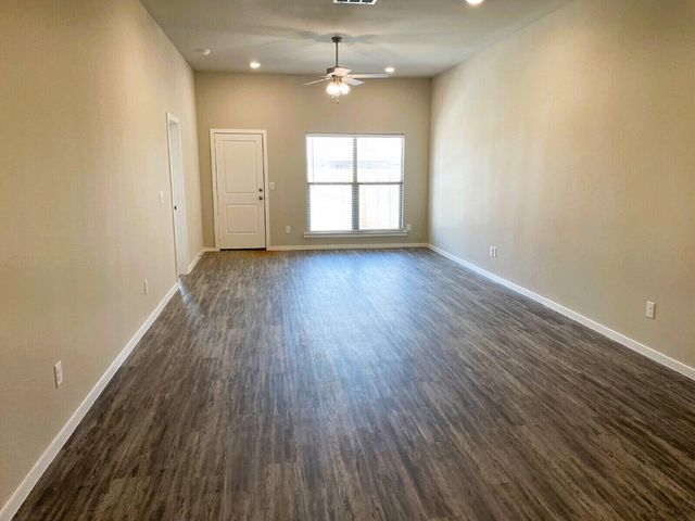 1915 Langford Avenue, Lubbock, TX 79407