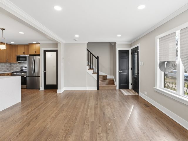 600 E 87th Place, Chicago, IL 60619