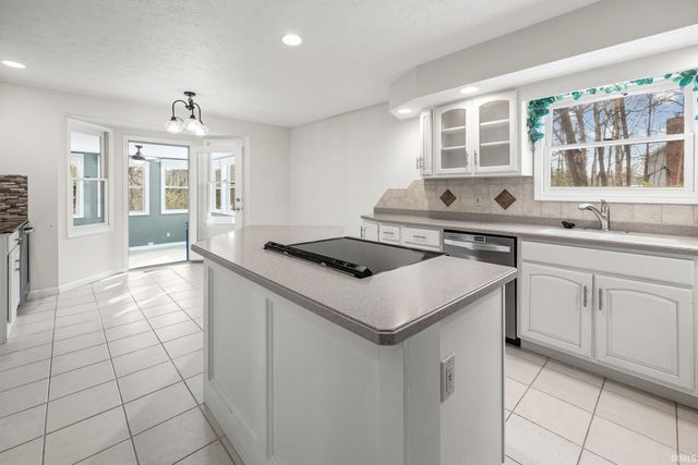 125 Durkees Run Drive, Lafayette, IN 47905