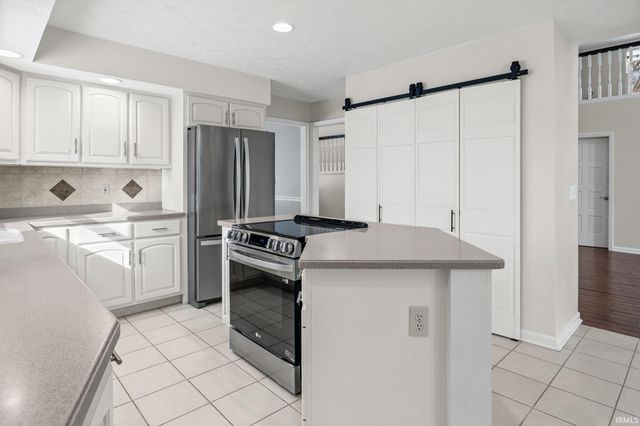 125 Durkees Run Drive, Lafayette, IN 47905