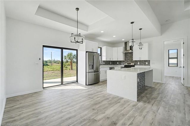 9006 Lamkin CIR, Labelle, FL 33935