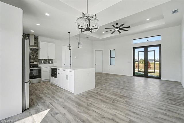 9006 Lamkin CIR, Labelle, FL 33935