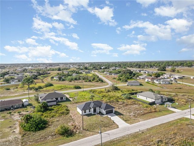 9006 Lamkin CIR, Labelle, FL 33935