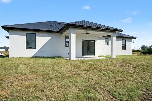 9006 Lamkin CIR, Labelle, FL 33935