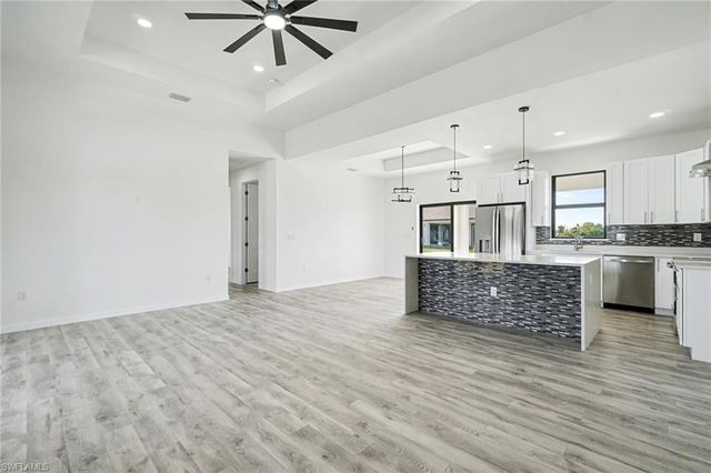 9006 Lamkin CIR, Labelle, FL 33935