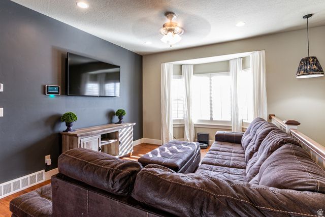 5297 W RANCHES PARK LN, West Jordan, UT 84081