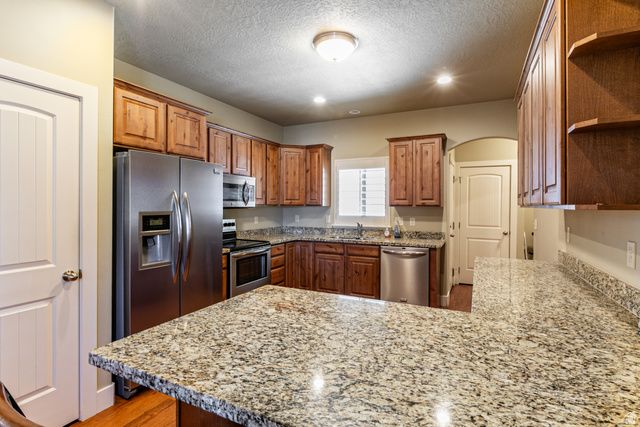 5297 W RANCHES PARK LN, West Jordan, UT 84081