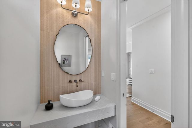 4404 16TH ST NW, Washington, DC 20011