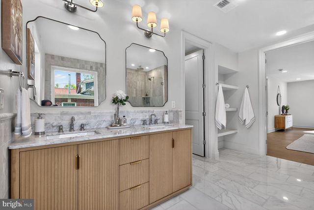 4404 16TH ST NW, Washington, DC 20011