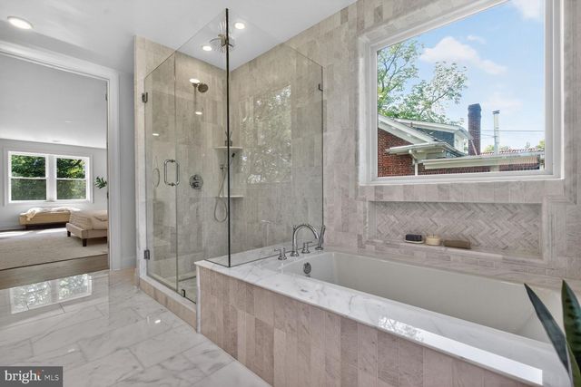 4404 16TH ST NW, Washington, DC 20011