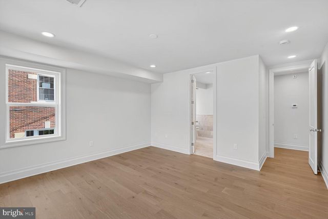 4404 16TH ST NW, Washington, DC 20011