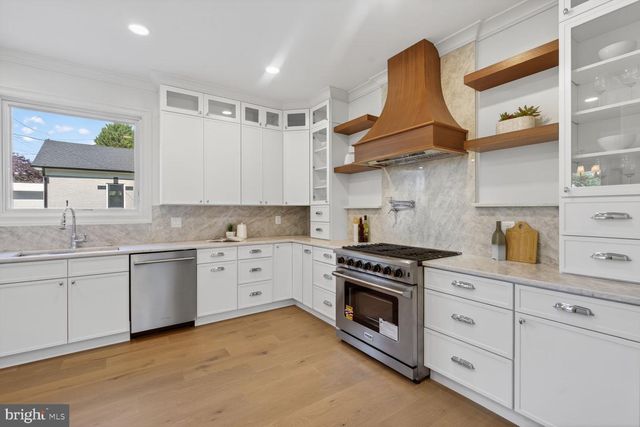 4404 16TH ST NW, Washington, DC 20011
