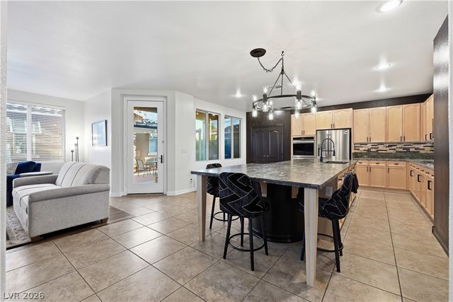 7572 Desertscape Avenue, Las Vegas, NV 89178