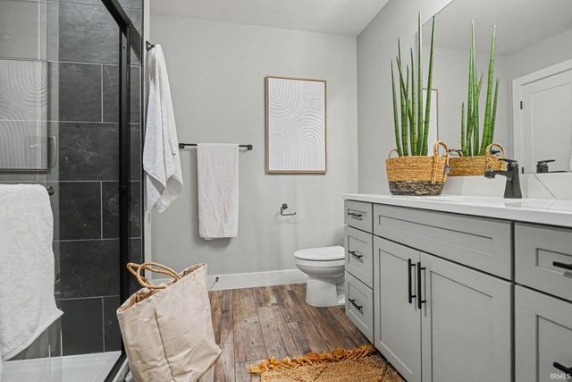 58547 Woodfield View, Elkhart, IN 46517