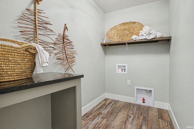 58547 Woodfield View, Elkhart, IN 46517