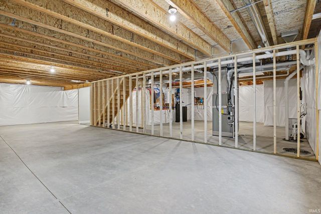 58547 Woodfield View, Elkhart, IN 46517