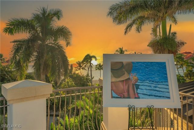 40 5th AVE S, Naples, FL 34102