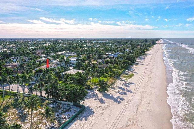 40 5th AVE S, Naples, FL 34102