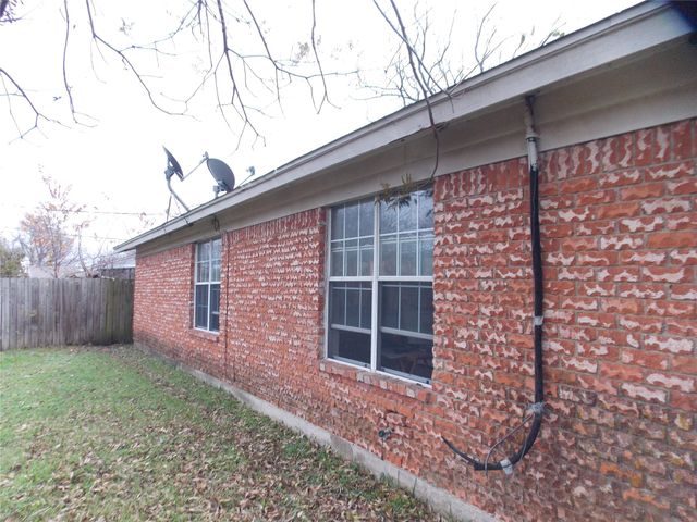 1036 Angela Court, Everman, TX 76140