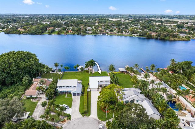 2097 Circle Place Drive, Lake Worth, FL 33462