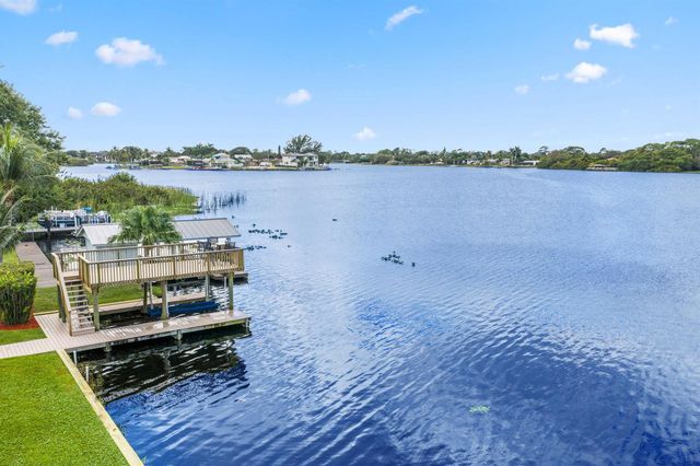 2097 Circle Place Drive, Lake Worth, FL 33462