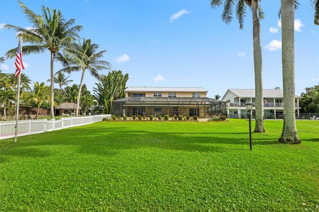 2097 Circle Place Drive, Lake Worth, FL 33462