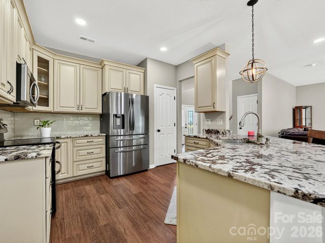 17234 Cambridge Woods Court, Charlotte, NC 28277