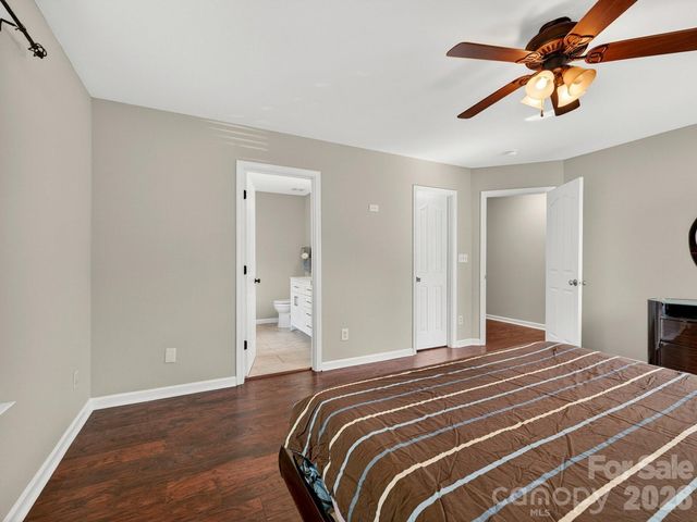17234 Cambridge Woods Court, Charlotte, NC 28277