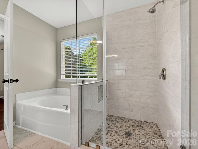17234 Cambridge Woods Court, Charlotte, NC 28277