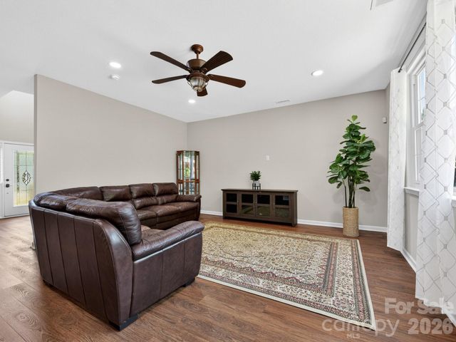 17234 Cambridge Woods Court, Charlotte, NC 28277