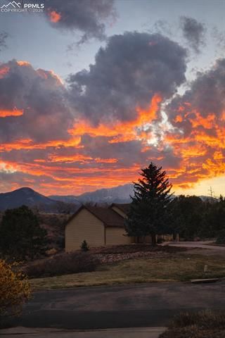 810 Broadview Place, Colorado Springs, CO 80904