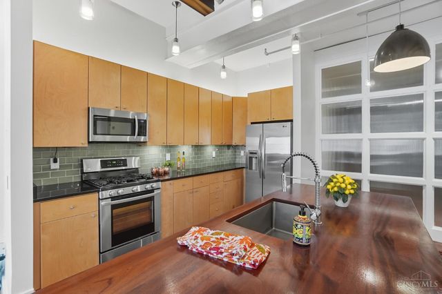 26 E Sixth Street, Cincinnati, OH 45202