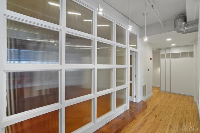 26 E Sixth Street, Cincinnati, OH 45202