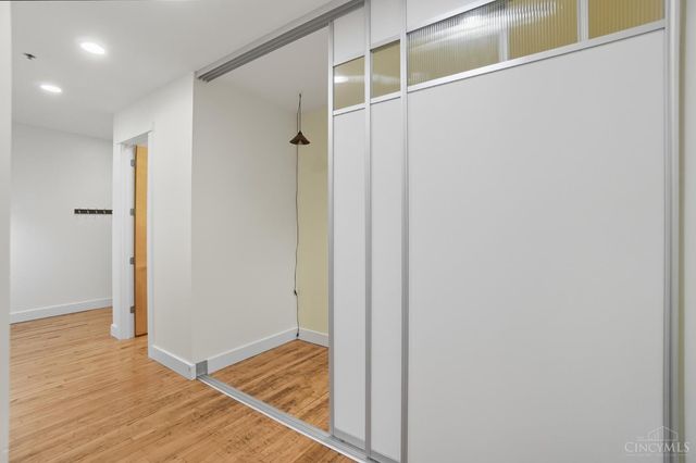 26 E Sixth Street, Cincinnati, OH 45202