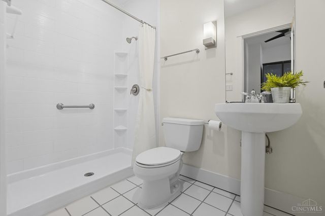 26 E Sixth Street, Cincinnati, OH 45202