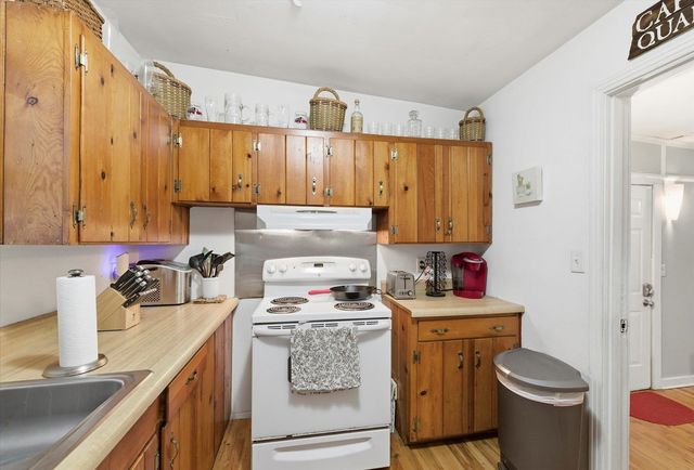 1815 Jackson Bluff Road, Tallahassee, FL 32304