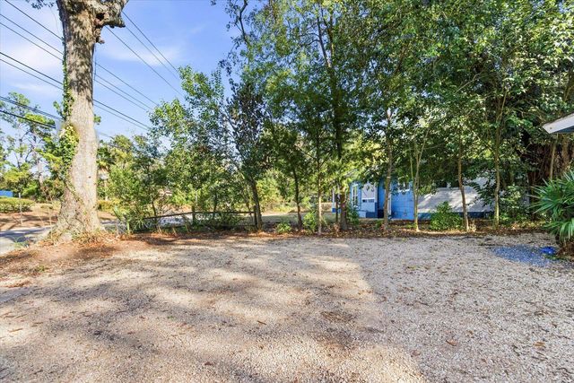 1815 Jackson Bluff Road, Tallahassee, FL 32304