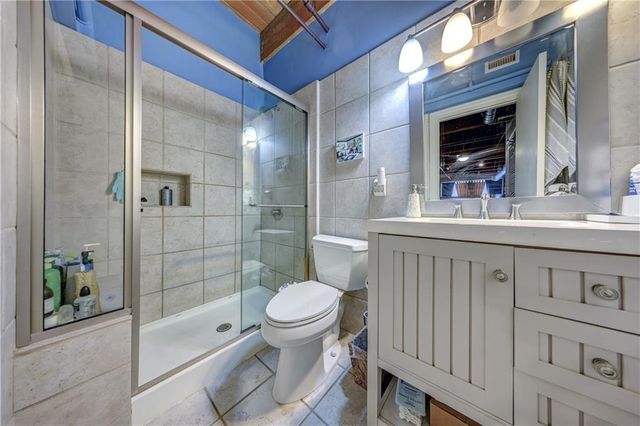 700 Broadway Street 401, Kansas City, MO 64105