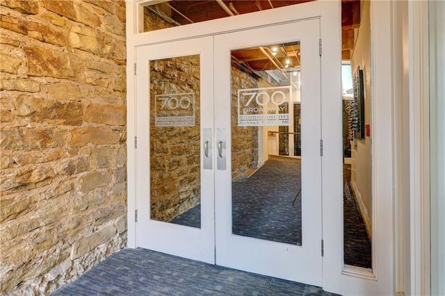 700 Broadway Street 401, Kansas City, MO 64105