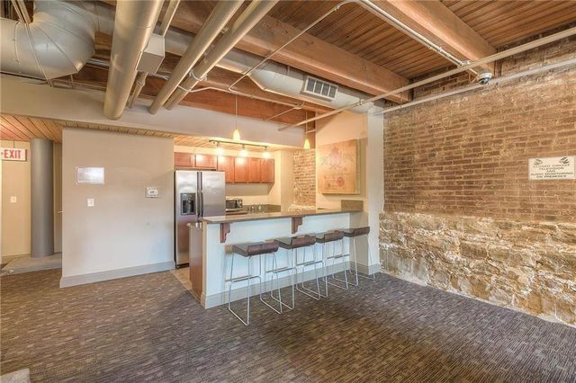 700 Broadway Street 401, Kansas City, MO 64105