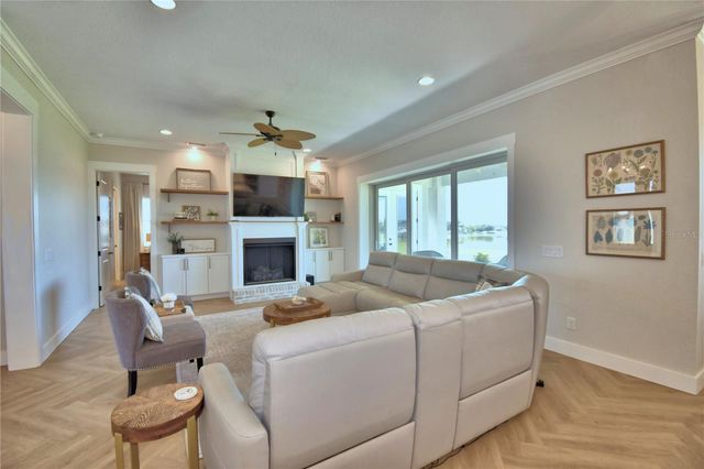 203 SPRING AZURE DRIVE, Lake Alfred, FL 33850