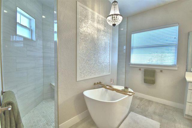 203 SPRING AZURE DRIVE, Lake Alfred, FL 33850