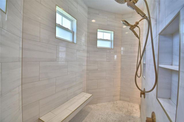 203 SPRING AZURE DRIVE, Lake Alfred, FL 33850