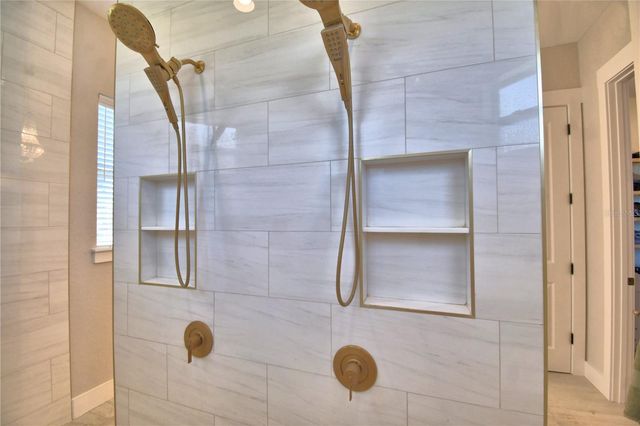 203 SPRING AZURE DRIVE, Lake Alfred, FL 33850