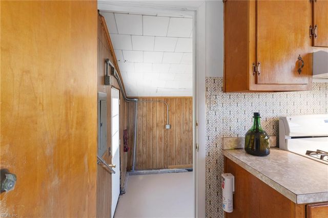 612 N Hope ST, Hampton, VA 23663