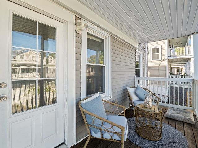 23 Green St 1R, Salem, MA 01970
